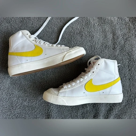 Nike Blazer Mid 77 Vintage Sneakers - Men 6.5 - Barely Worn - Picture 6 of 12